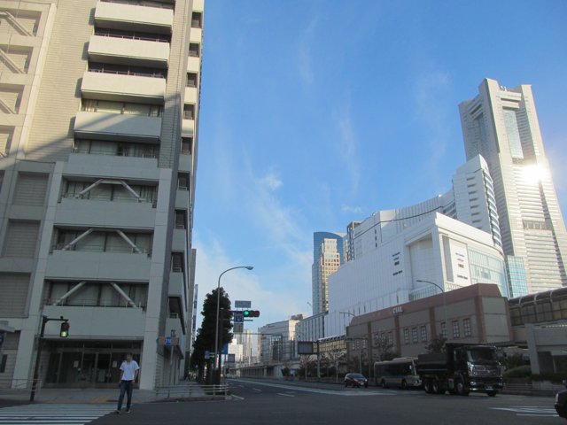 国道16号（神奈川大学みなとみらいキャンパス）