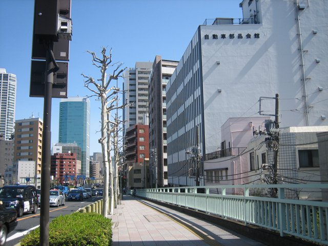 桜田通り（東海大学高輪キャンパス）