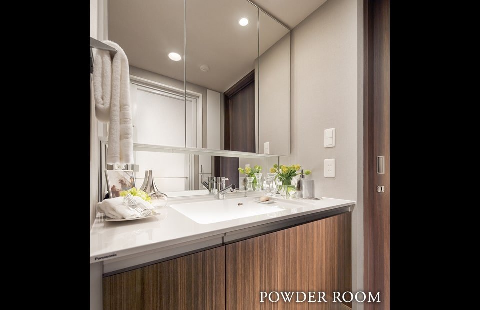 POWDER ROOM