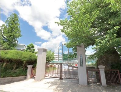 市立高蔵寺中学校