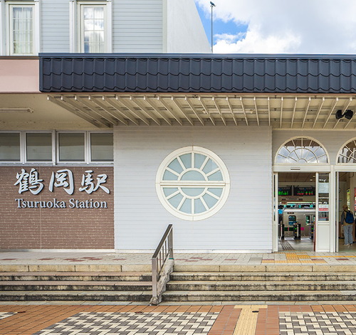 JR「鶴岡」駅