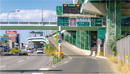 福岡都市高速「大野城」入口（内回り）