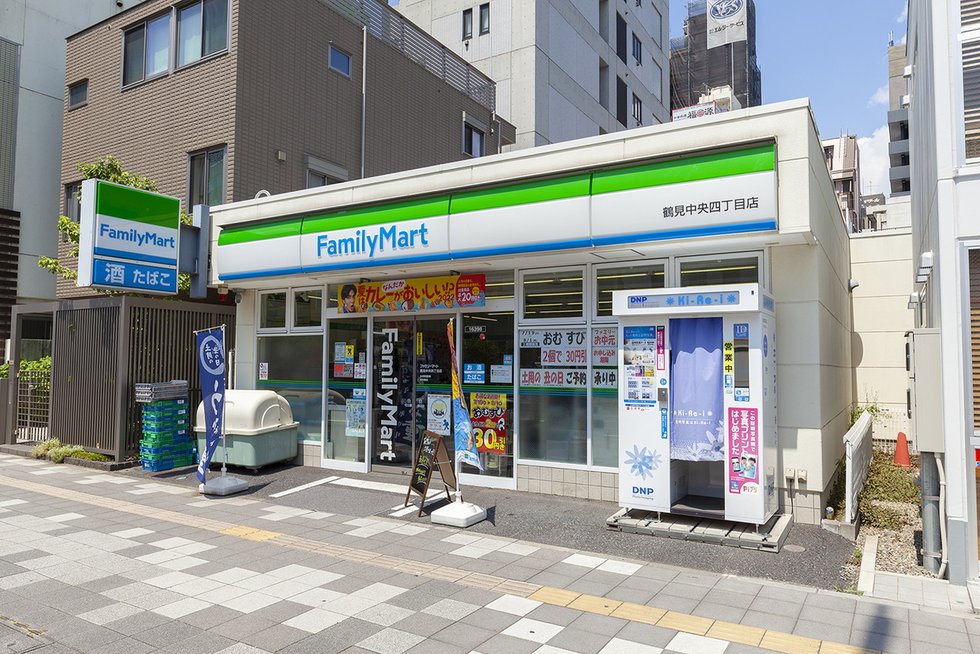 ファミリーマート鶴見区役所通り店