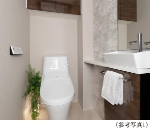 温水洗浄機能付暖房便座／手洗いカウンタートイレ／節水型ロータンクトイレ