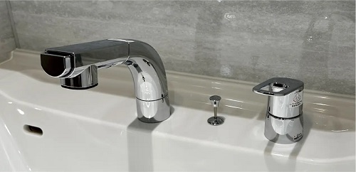 シングルレバー式シャワー水栓