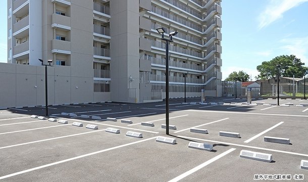屋外平地式駐車場 北側