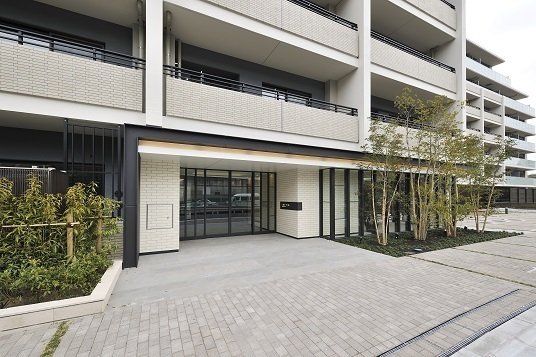 イニシア桃山台 エントランス