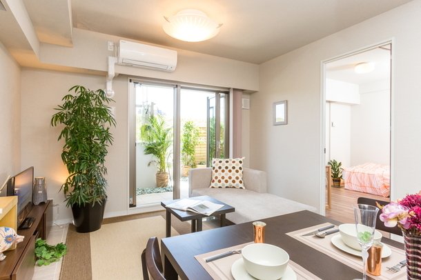 LIVING DINING<110>