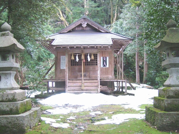 名前からして儲かりそうな神様「もうけ神社」で金運祈願