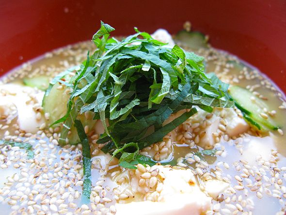 宮崎伝統「冷や汁定食」は夏でもそそる涼味！ 実は新宿のど真ん中で食える