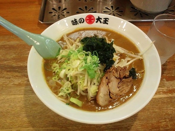 北海道ラーメン界は「4強時代」に突入！？ 注目集める室蘭市の「カレーラーメン」とは