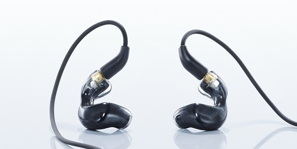 オンキヨーがカスタムIEMを7月発売　補聴器の技術を生かした高い装着性