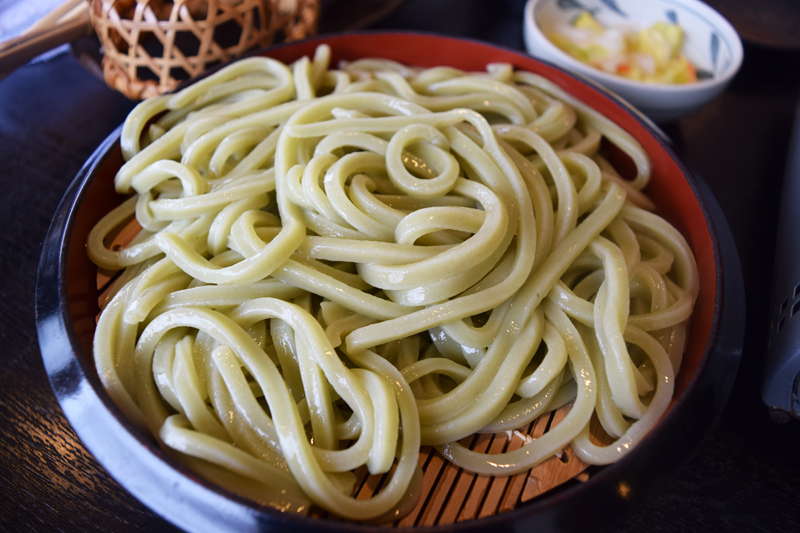 草津のおもてなし文化由来の新名物！　群馬県吾妻郡の「草津味とうじうどん」