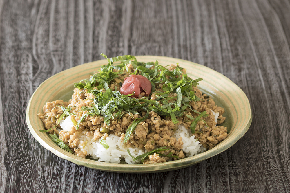 さっぱり風味で食欲増進＆夏バテ解消！ 「梅干しと紫蘇のチキンキーマ」