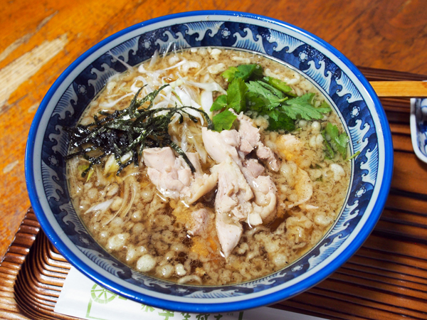 老舗そば屋のまかないラーメン　山形県天童市の「鳥中華」