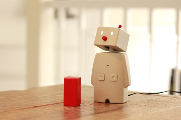 カンタン操作で伝言を送れる！　「BOCCO」で叶う新しい家族のコミュニケーション