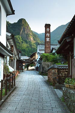 鍋島焼の故郷・大川内山（おおかわちやま）