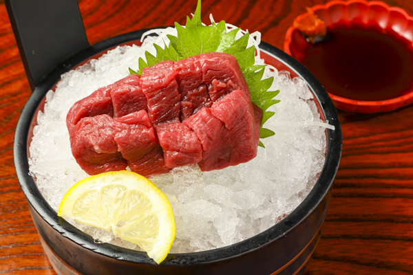 輝く赤身の旨味を堪能できる福島県会津の「桜肉」