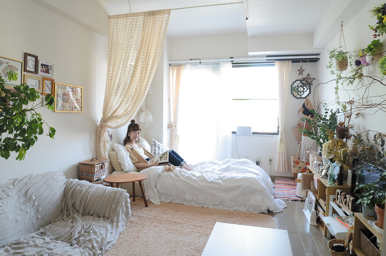 たくさんの植物に囲まれたフレンチシャビーROOM | こだわり“部屋”FILE