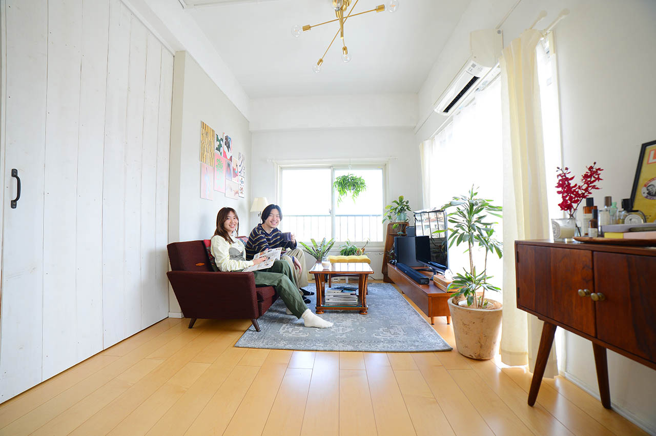 自然光が差し込む二人のミッドセンチュリー空間 | こだわり“部屋 自然光が差し込む二人のミッドセンチュリー空間 | こだわり“部屋