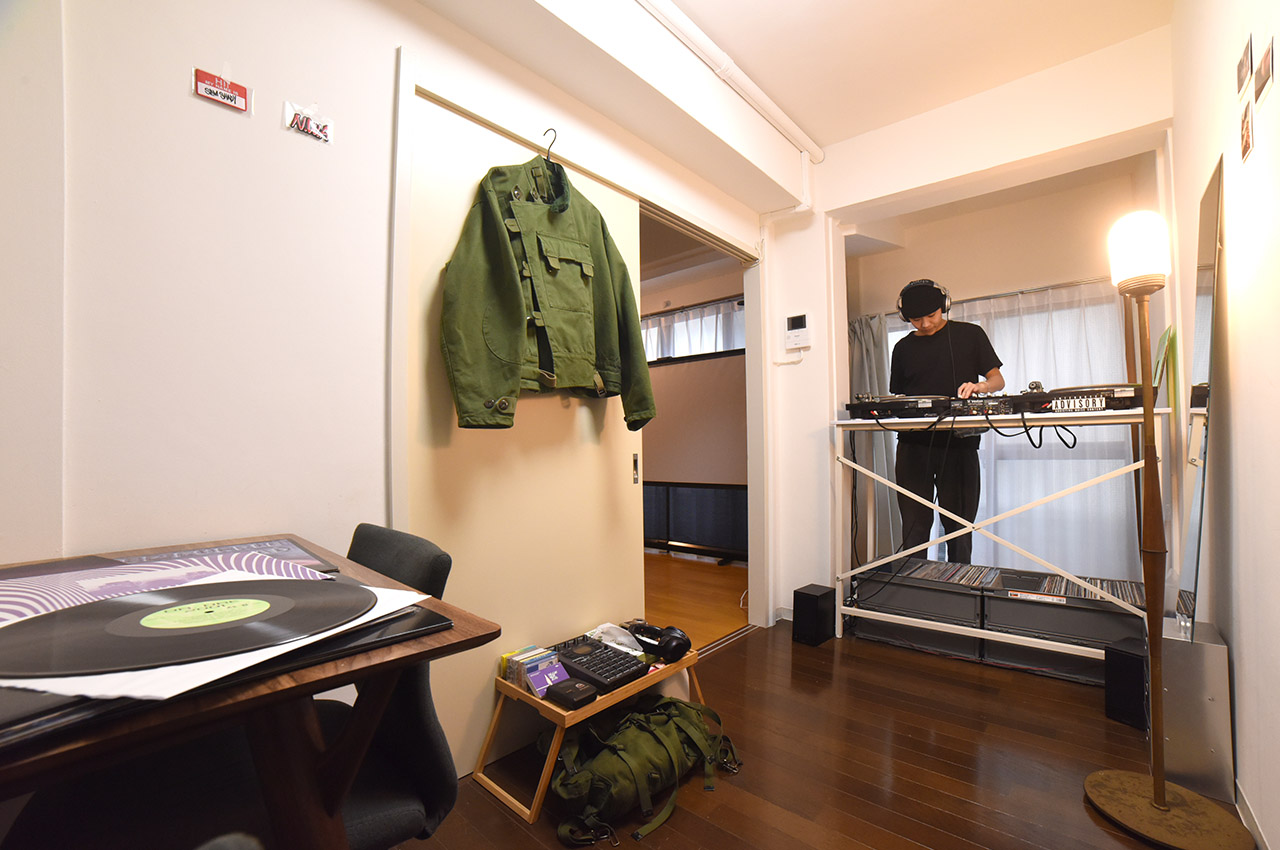 常に音楽が流れる、大人のための趣味部屋 | こだわり“部屋”FILE