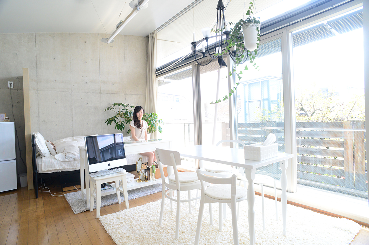 白×ゴールドで作る大人のハイセンスROOM | こだわり“部屋”FILE