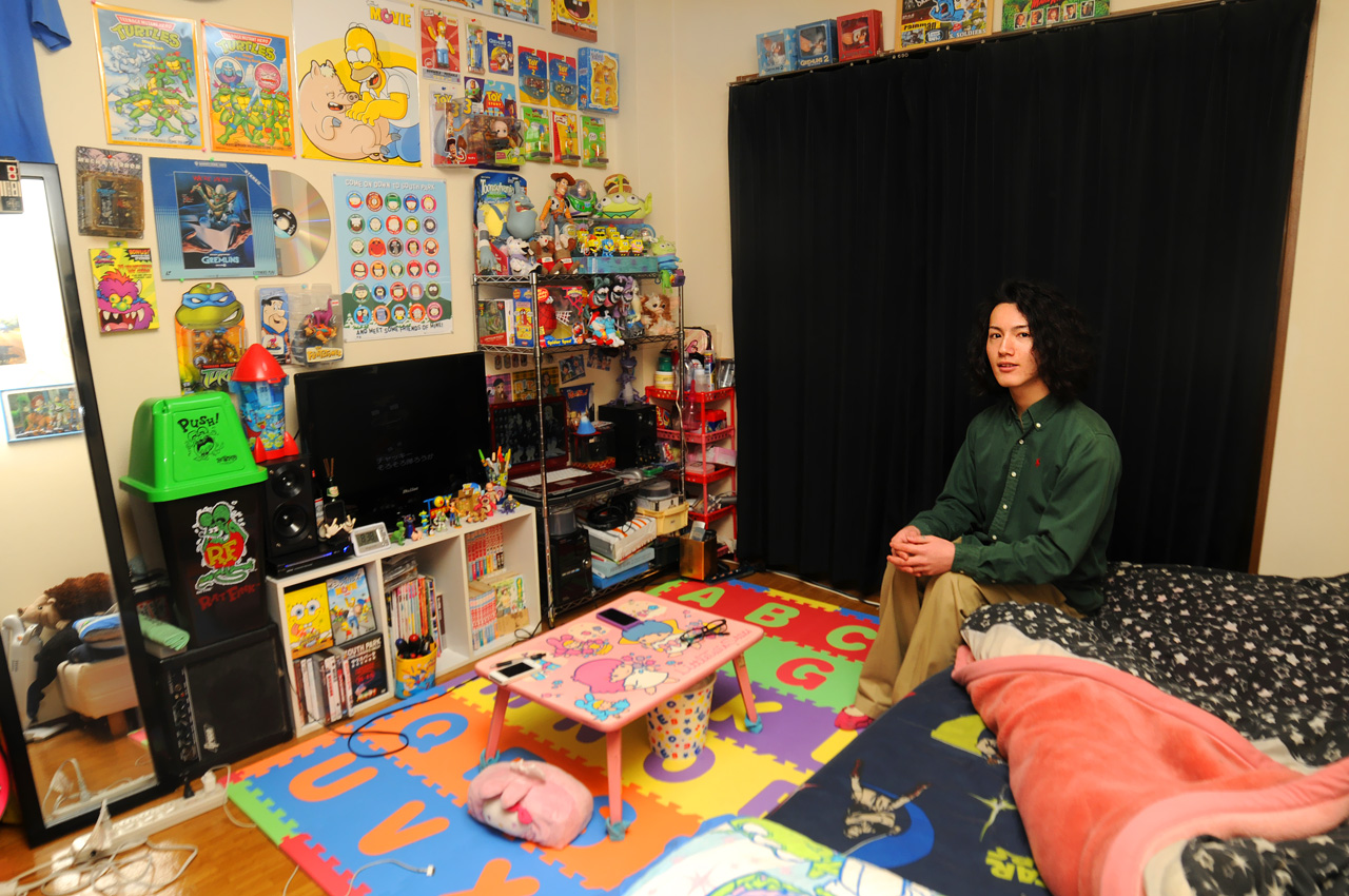アメトイに囲まれたカラフルポップなおもちゃ屋さん部屋 | こだわり 