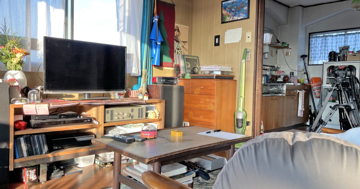 ちょっと思い出しただけ』ダンサーとタクシー運転手のカップル寝食を