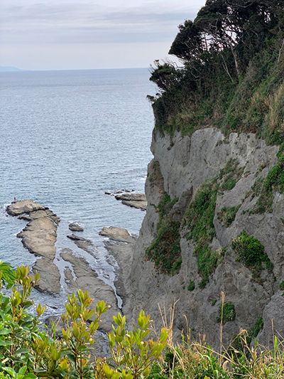 「山二つ」と呼ばれる江の島の頂上部分