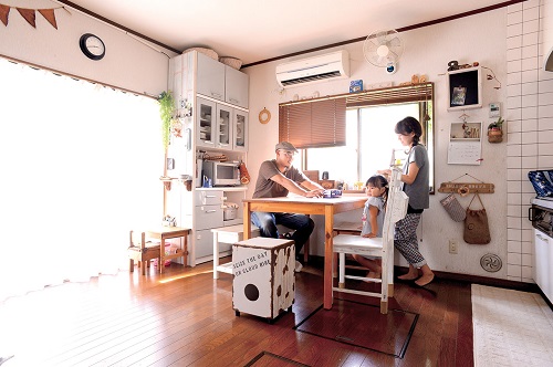 慎司さんと文子さんのお部屋「古道具×手作りのほっこりナチュラル空間」