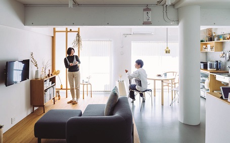 【テレワーク】 マンションリノベーション事例「夫婦で使えるワークスペースを備えた風通しのいい広々ワンルーム」