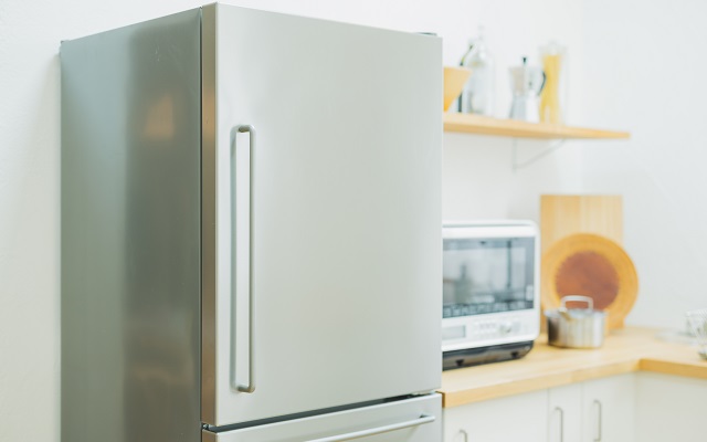冷蔵庫の掃除方法は？頻度別にすることと冷蔵庫をきれいに保つポイントを徹底解説