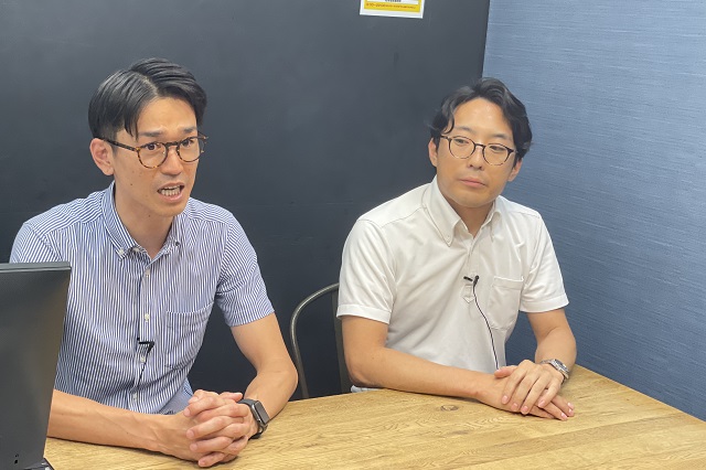 モデルハウス（戸塚すまい査定センター）の佐藤さん（左）、遠藤さん（右）。地元愛溢れる２人が選ぶおすすめスポットとは？