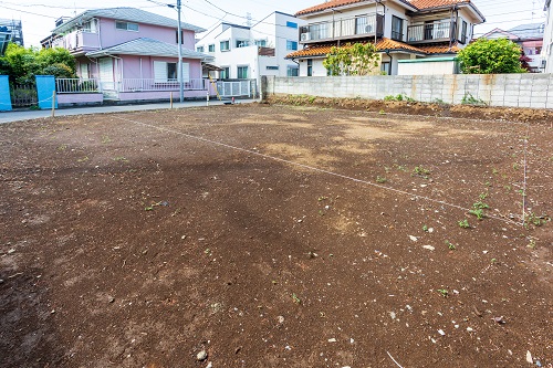 空き家がある土地を更地にしたい時の注意点を解説します