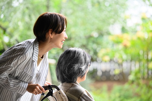 介護保険の住所変更手続きの方法を紹介します