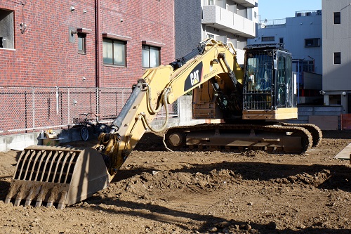 建物を解体した後に、地面を平らにする整地工事にも別途費用がかかります