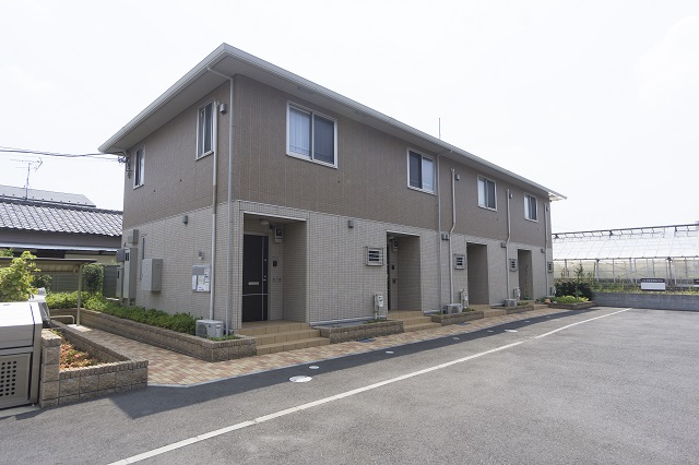 アパート経営は土地ありのほうがいいのか、説明します