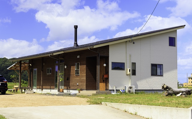 【実例】注文住宅で人気の平屋とは?メリット・デメリットや快適に暮らすためのポイントを解説