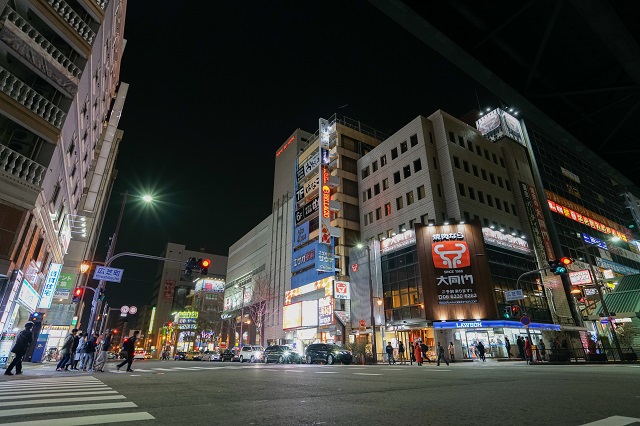 大阪府吹田市にある江坂とはどんな街なのでしょうか？