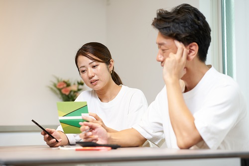建て替え費用を抑えるにはどのようにすればよいのでしょうか