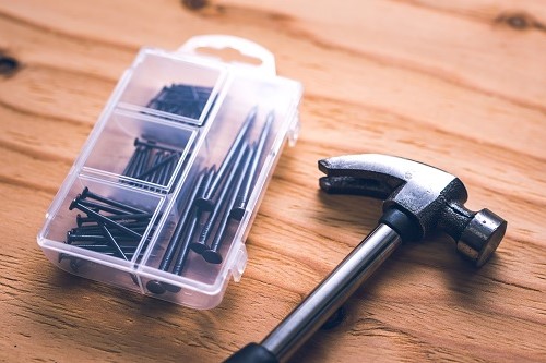 できれば、購入時実際に手に取って自分に合うサイズや重さのものなどを選びましょう