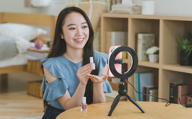 配信部屋の作り方を解説!防音対策と賃貸6畳一人暮らしでもできるレイアウトを紹介