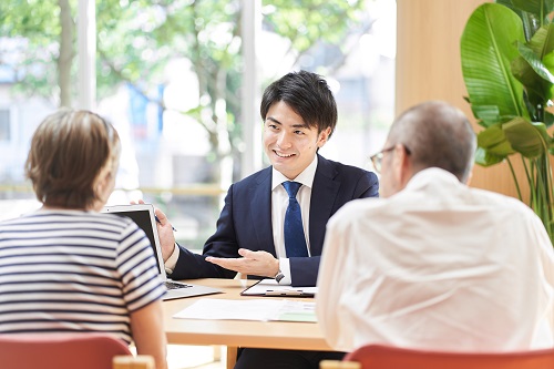 土地売却時の不動産会社選びに関する注意点を紹介します