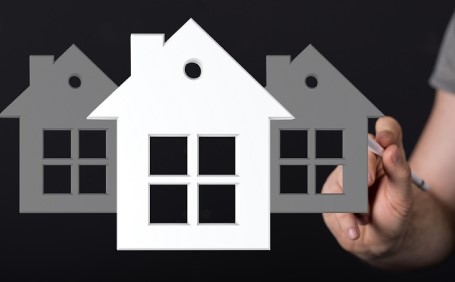 ローコスト住宅を恥ずかしいと感じる本当の理由と後悔しないための秘訣を解説
