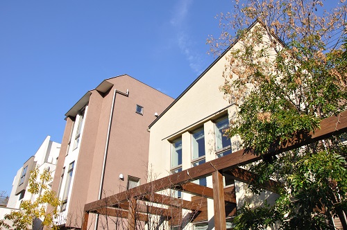 おしゃれで住みやすいプレハブ住宅を建てるためにどのようなことに気を付けるべきでしょうか