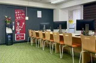 「株式会社部屋市場 浅草雷門店」は、上野本店と浅草雷門店の2拠点にて不動産事業を展開しています