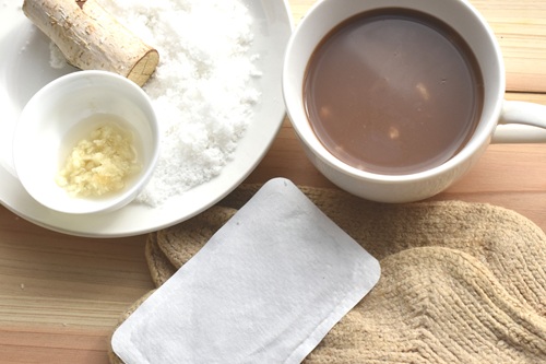 身体の温まるものを摂取して内側から対策しましょう