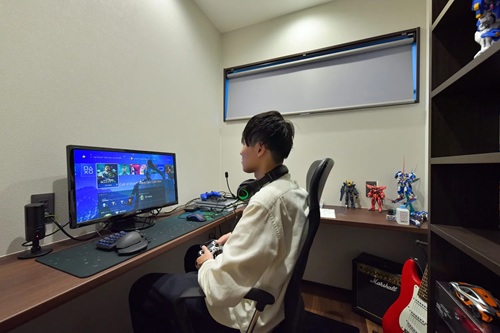 趣味を詰め込んだ書斎