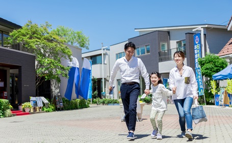 住宅展示場は行かないほうがいい？メリット・デメリットと後悔しないためのポイントを徹底解説