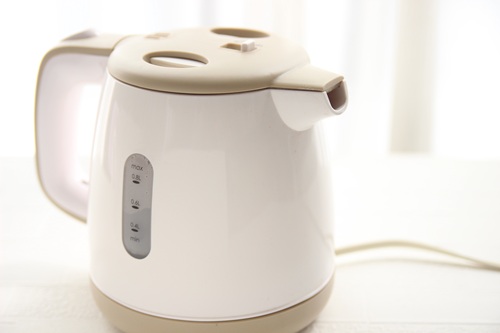 寒い冬を温かく過ごすためにも電気ケトルがあると便利です
